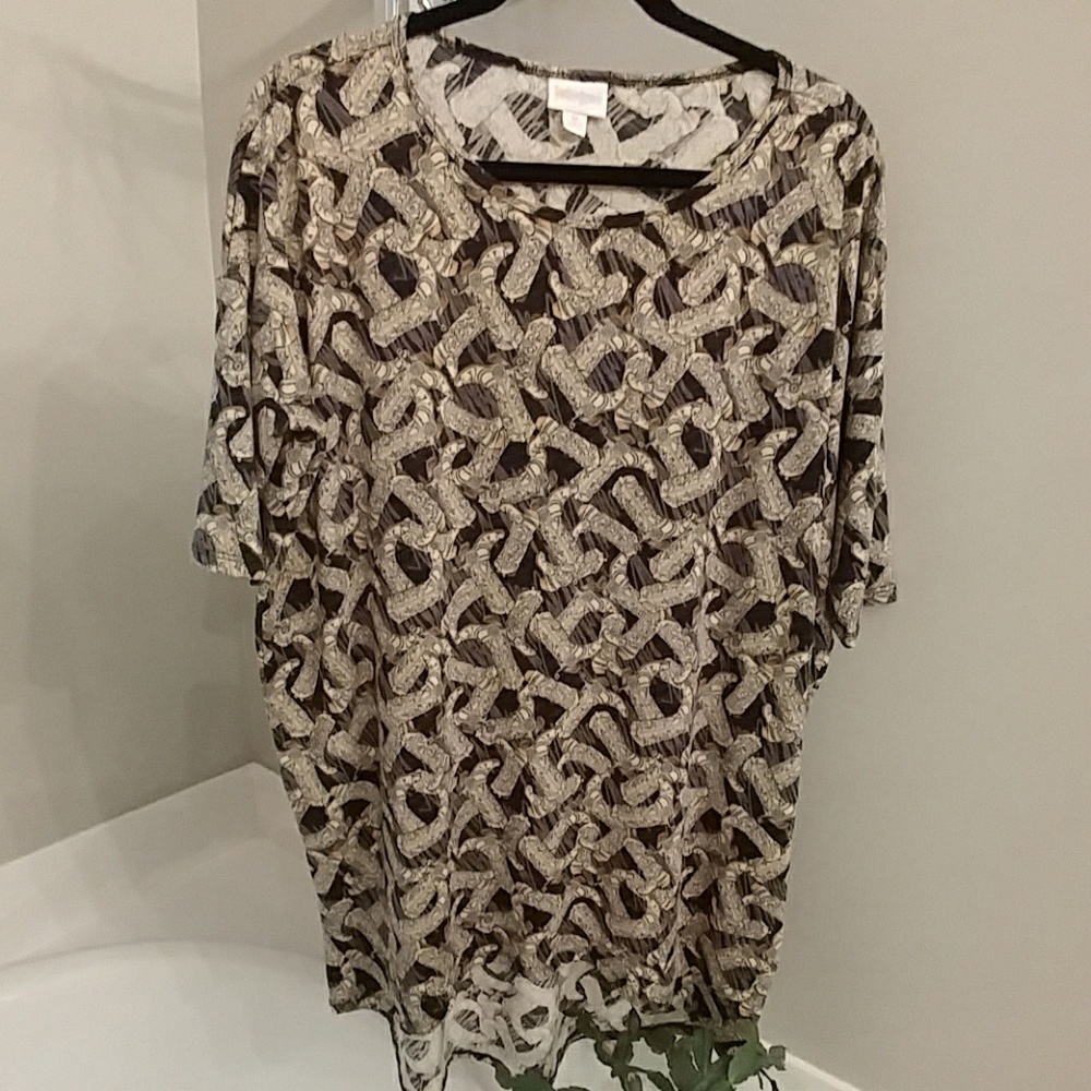 Lula Roe tunic